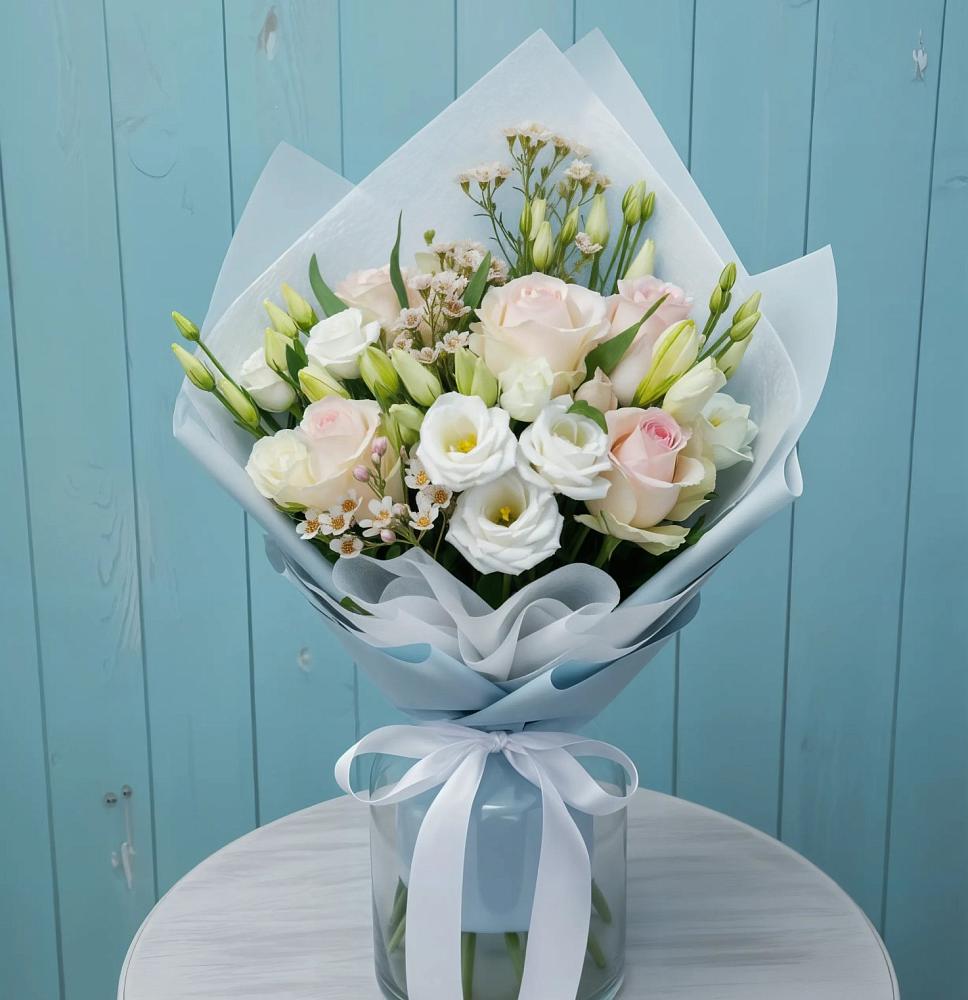 Букет цветов из: Розы и Лизиантусы в Посёлок санатория «Подмосковье»