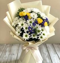 Букет цветов из:  Ирисы, Хризантемы и Розы в Посёлок санатория «Подмосковье»
