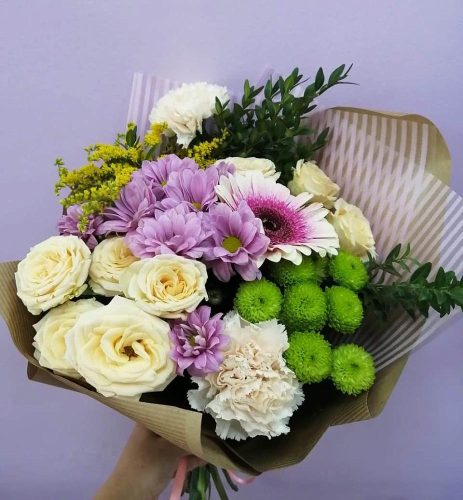 Букет цветов из: Хризантемы, Розы, Гвоздики и Герберы в Посёлок санатория «Подмосковье»